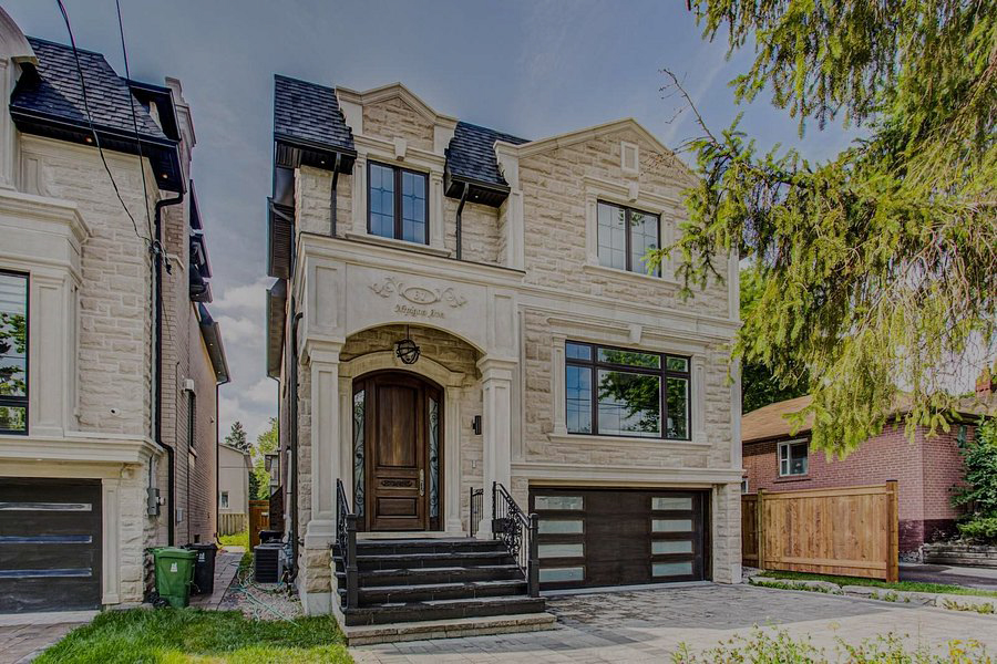 Nipigon Ave, Toronto